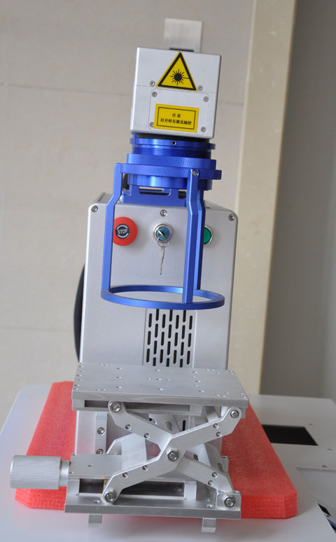 便攜式激光打標機2